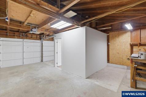 296 46th Avenue SE Salem OR 97317-0000