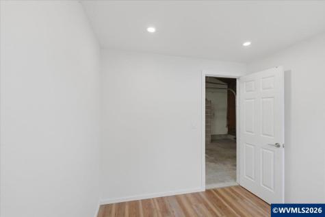 296 46th Avenue SE Salem OR 97317-0000