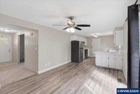 296 46th Avenue SE Salem OR 97317-0000