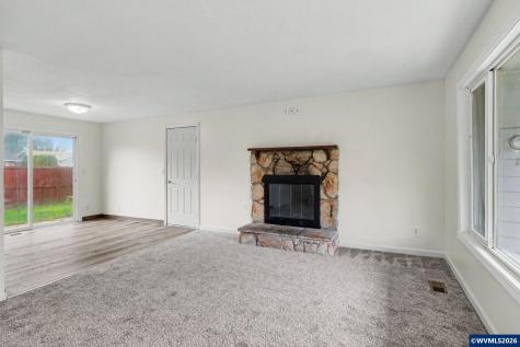 4681 Buckskin Court NE Salem OR 97305