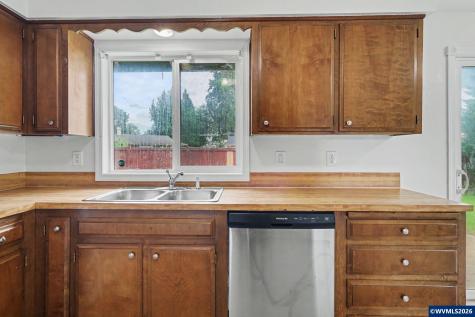 4681 Buckskin Court NE Salem OR 97305