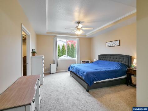 2663 Baines Bl Hubbard OR 97032
