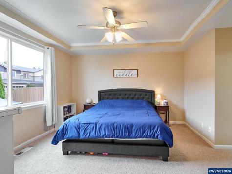 2663 Baines Bl Hubbard OR 97032