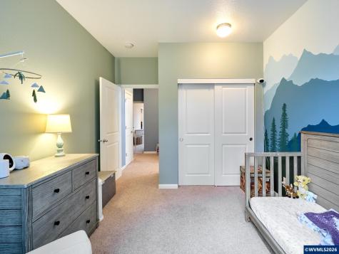 2663 Baines Bl Hubbard OR 97032
