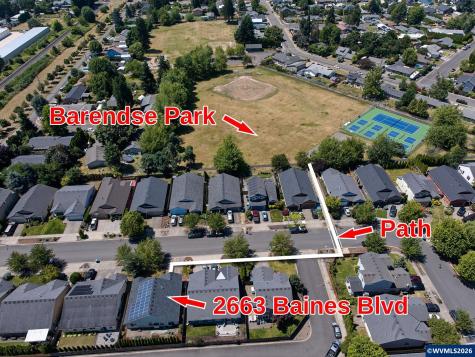 2663 Baines Bl Hubbard OR 97032
