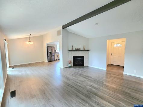 540 Wormwood Drive SE Salem OR 97306