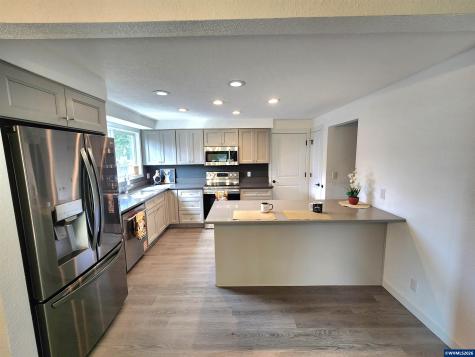 540 Wormwood Drive SE Salem OR 97306
