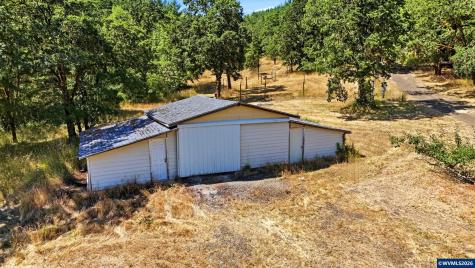 22695 Finn Road Sheridan OR 97378