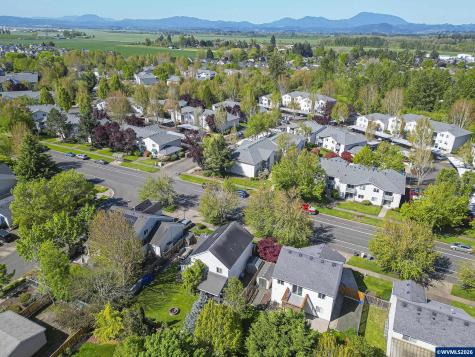 3167 SE Midvale Drive Corvallis OR 97333