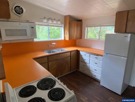 6721 Rhododendon Avenue Gleneden Beach OR 97388-9999