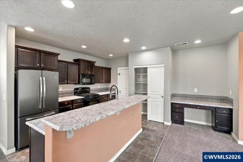2677 Kingston Way NW Albany OR 97321