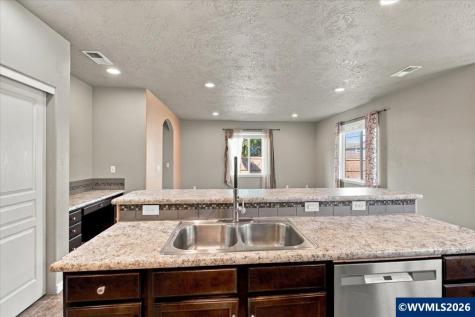 2677 Kingston Way NW Albany OR 97321