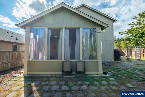 2677 Kingston Way NW Albany OR 97321