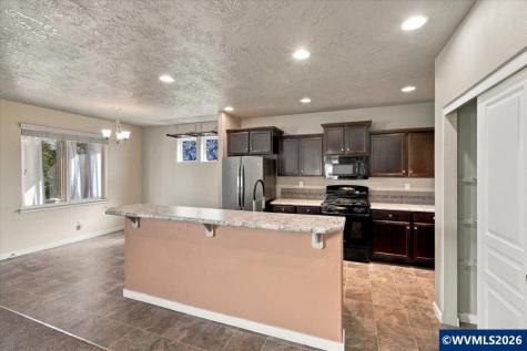 2677 Kingston Way NW Albany OR 97321