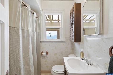 1285 E Ellendale Avenue Dallas OR 97338