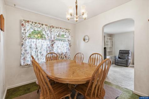 1285 E Ellendale Avenue Dallas OR 97338