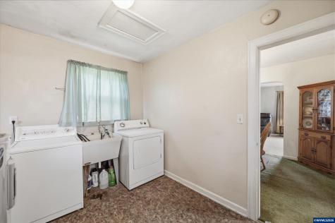 1285 E Ellendale Avenue Dallas OR 97338