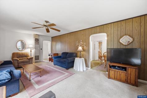 1285 E Ellendale Avenue Dallas OR 97338