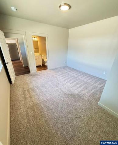 180 Hiatt Street Lebanon OR 97355