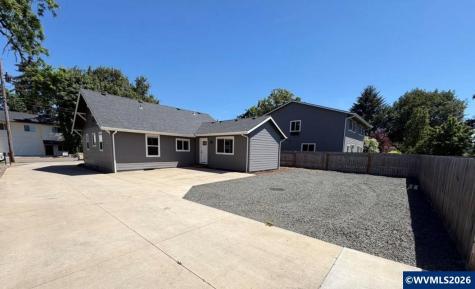 180 Hiatt Street Lebanon OR 97355