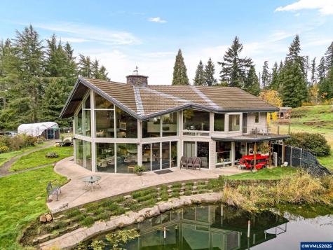 4300 Briar Knob Lp NE Scotts Mills OR 97375