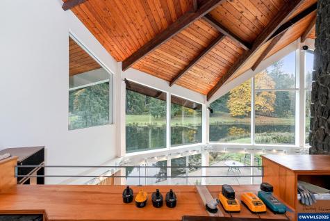 4300 Briar Knob Lp NE Scotts Mills OR 97375