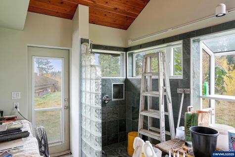 4300 Briar Knob Lp NE Scotts Mills OR 97375