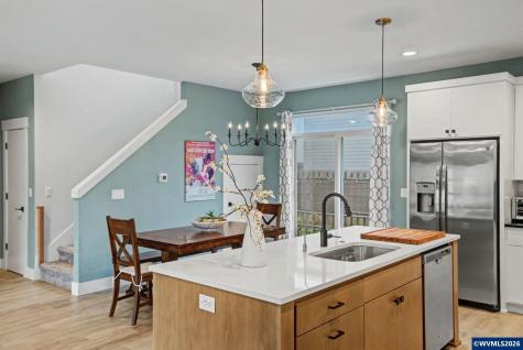 5520 Crossler Meadow Lp SE Salem OR 97306-9177