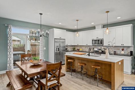 5520 Crossler Meadow Lp SE Salem OR 97306-9177