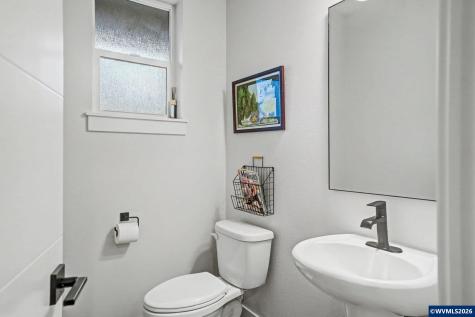 5520 Crossler Meadow Lp SE Salem OR 97306-9177