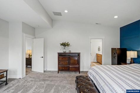 5520 Crossler Meadow Lp SE Salem OR 97306-9177