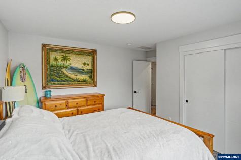 5520 Crossler Meadow Lp SE Salem OR 97306-9177
