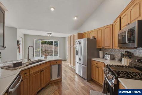 3328 Avondale Place Philomath OR 97370