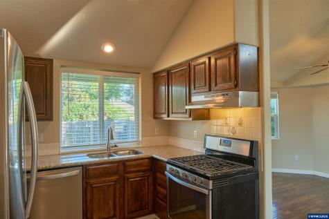 4674 Red Cherry Court SE Salem OR 97317