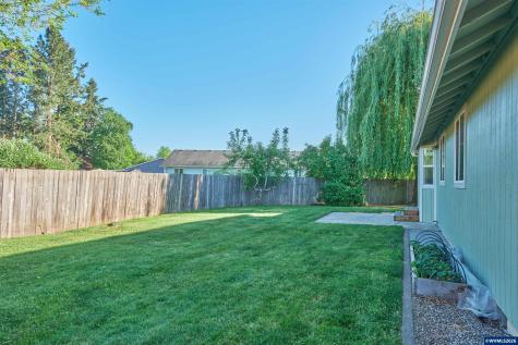 4674 Red Cherry Court SE Salem OR 97317