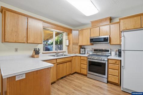 2658 S 12th Street Lebanon OR 97355