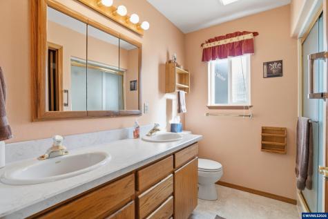 2658 S 12th Street Lebanon OR 97355