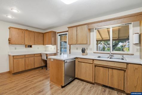 2658 S 12th Street Lebanon OR 97355