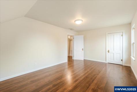 985 N 4th Avenue Stayton OR 97383
