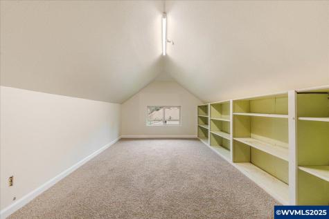 985 N 4th Avenue Stayton OR 97383
