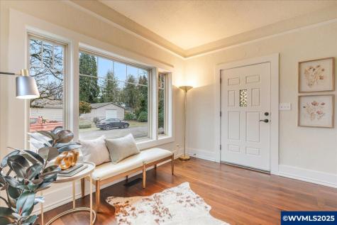985 N 4th Avenue Stayton OR 97383