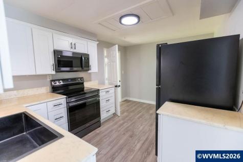 2306 Jefferson Street Sweet Home OR 97286