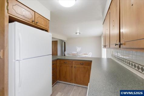 2832 NW Oak Grove Drive Albany OR 97321