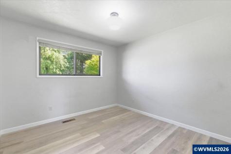 2832 NW Oak Grove Drive Albany OR 97321