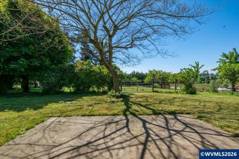 2832 NW Oak Grove Drive Albany OR 97321