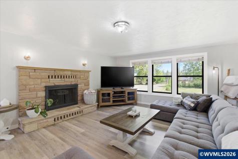 2832 NW Oak Grove Drive Albany OR 97321