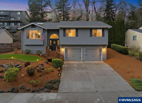 810 Valleywood Drive SE Salem OR 97306