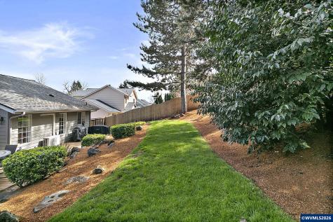 810 Valleywood Drive SE Salem OR 97306
