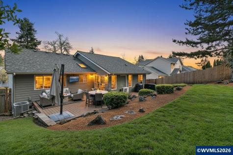 810 Valleywood Drive SE Salem OR 97306