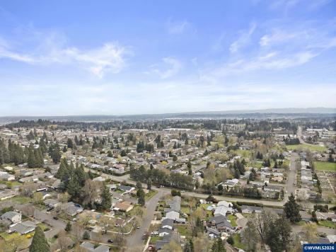 810 Valleywood Drive SE Salem OR 97306